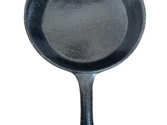 Cast Iron Flat-Bottomed Frying Pan